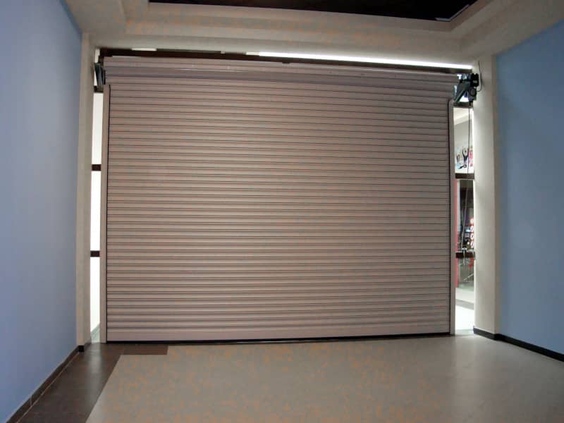 Роллетные ворота DoorHan в Твери с установкой