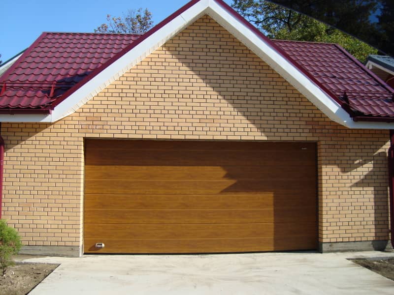 Секционные ворота DoorHan в Твери с установкой