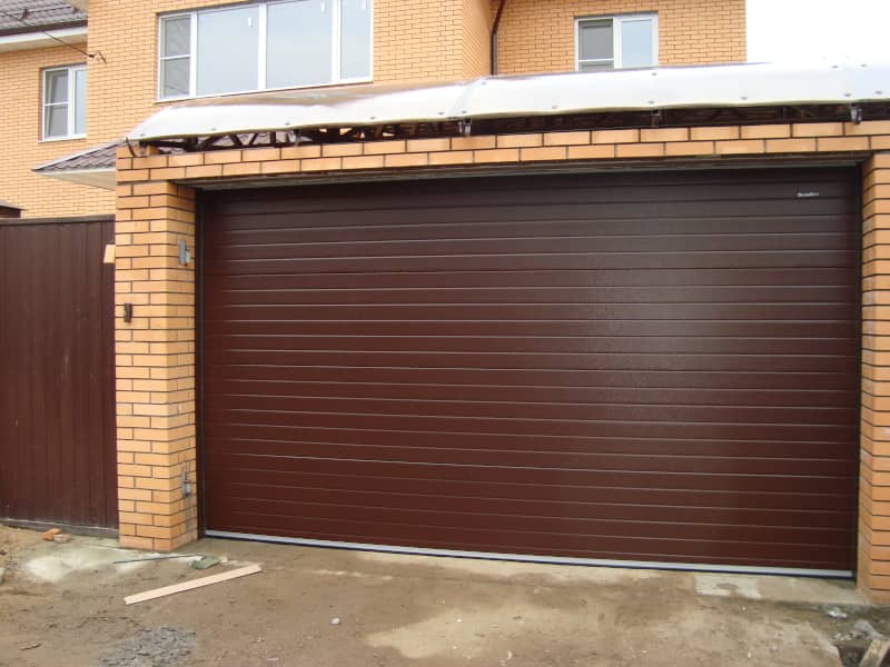 Секционные ворота DoorHan в Твери с установкой