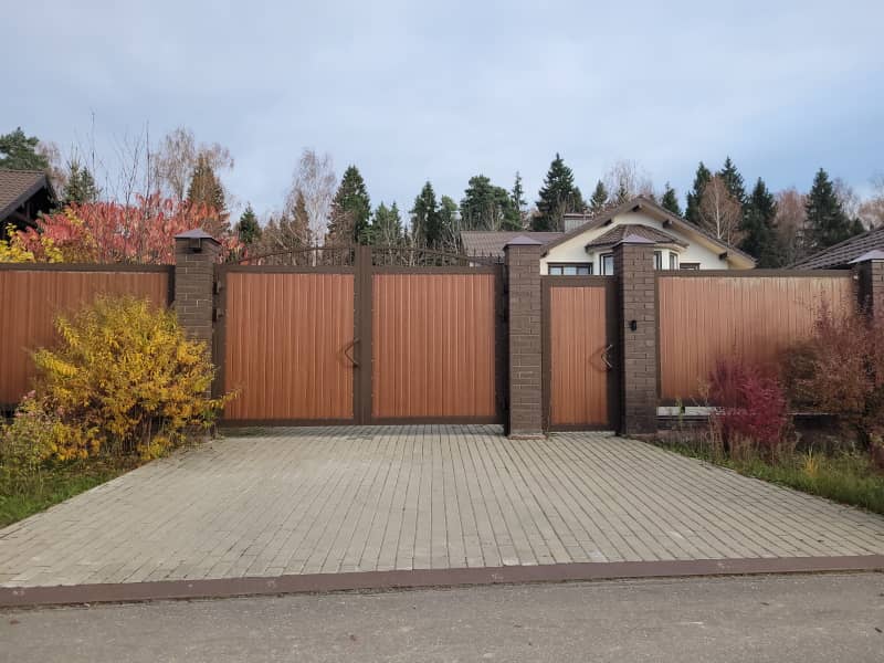 Уличные ворота DoorHan в Твери с установкой